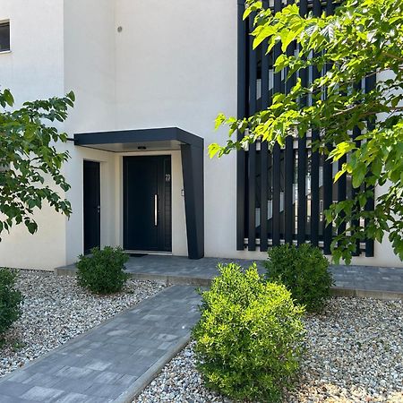 Apartment Oris, Private Parking, Garden Zadar Exterior photo